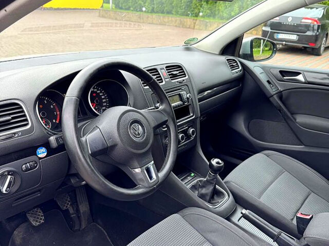 Фольксваген Гольф, объемом двигателя 1.6 л и пробегом 176 тыс. км за 7400 $, фото 6 на Automoto.ua