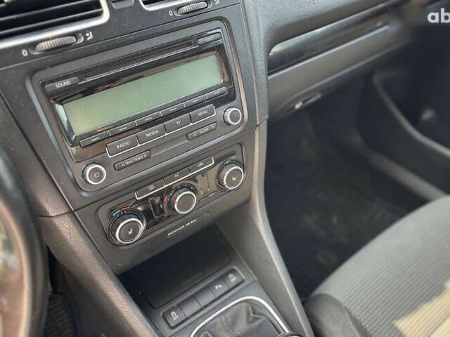 Фольксваген Гольф, объемом двигателя 1.6 л и пробегом 225 тыс. км за 6700 $, фото 8 на Automoto.ua