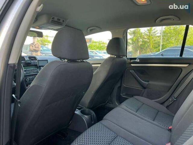 Фольксваген Гольф, объемом двигателя 1.6 л и пробегом 207 тыс. км за 9000 $, фото 17 на Automoto.ua