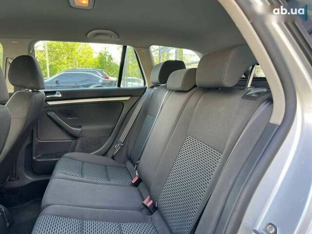 Фольксваген Гольф, объемом двигателя 1.6 л и пробегом 207 тыс. км за 9000 $, фото 15 на Automoto.ua