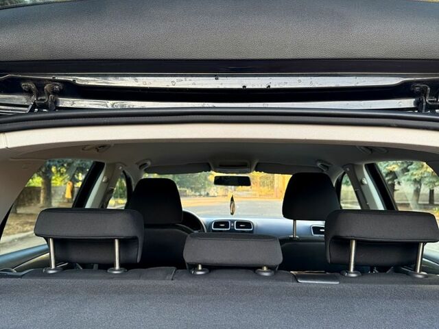 Фольксваген Гольф, объемом двигателя 1.6 л и пробегом 157 тыс. км за 7300 $, фото 10 на Automoto.ua