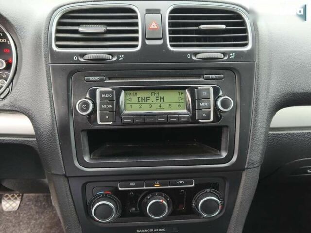 Фольксваген Гольф, объемом двигателя 1.6 л и пробегом 253 тыс. км за 7550 $, фото 14 на Automoto.ua