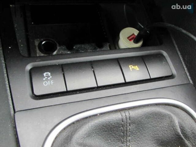 Фольксваген Гольф, об'ємом двигуна 1.2 л та пробігом 200 тис. км за 8400 $, фото 26 на Automoto.ua