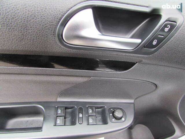 Фольксваген Гольф, об'ємом двигуна 1.2 л та пробігом 200 тис. км за 8400 $, фото 21 на Automoto.ua