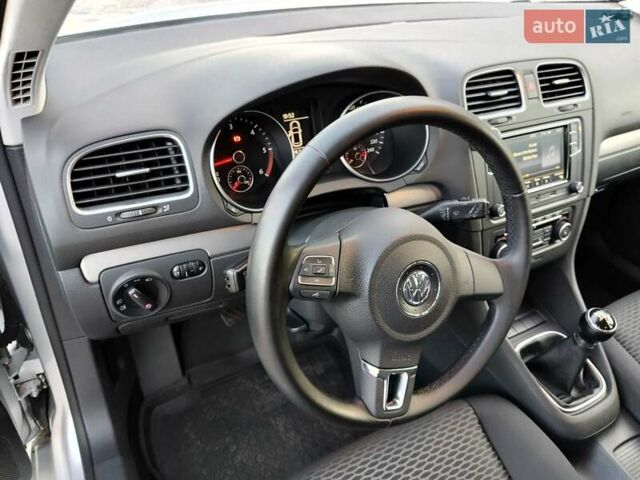 Фольксваген Гольф, об'ємом двигуна 1.6 л та пробігом 270 тис. км за 8800 $, фото 11 на Automoto.ua