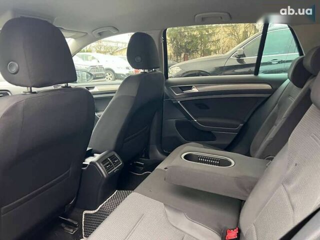 Фольксваген Гольф, объемом двигателя 1.6 л и пробегом 186 тыс. км за 12700 $, фото 21 на Automoto.ua