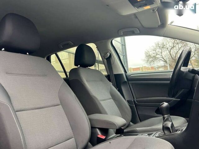 Фольксваген Гольф, объемом двигателя 1.6 л и пробегом 186 тыс. км за 12700 $, фото 18 на Automoto.ua