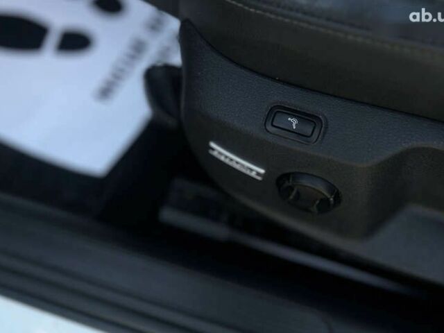 Фольксваген Гольф, объемом двигателя 1.6 л и пробегом 280 тыс. км за 10800 $, фото 16 на Automoto.ua