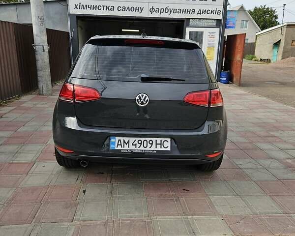 Фольксваген Гольф, объемом двигателя 1.6 л и пробегом 298 тыс. км за 10200 $, фото 1 на Automoto.ua