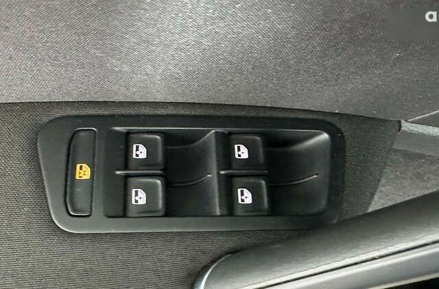 Фольксваген Гольф, об'ємом двигуна 1.6 л та пробігом 217 тис. км за 16950 $, фото 10 на Automoto.ua