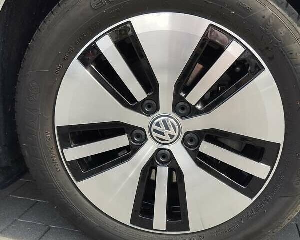 Фольксваген Гольф, объемом двигателя 0 л и пробегом 30 тыс. км за 17000 $, фото 8 на Automoto.ua