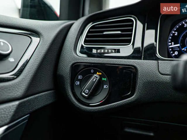 Фольксваген Гольф, объемом двигателя 1.4 л и пробегом 117 тыс. км за 18894 $, фото 13 на Automoto.ua