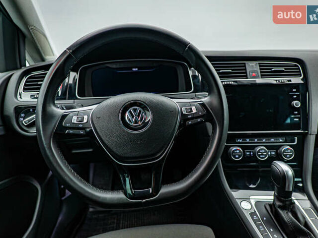 Фольксваген Гольф, объемом двигателя 1.4 л и пробегом 117 тыс. км за 18894 $, фото 11 на Automoto.ua