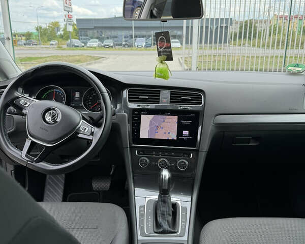 Фольксваген Гольф, объемом двигателя 0 л и пробегом 30 тыс. км за 16400 $, фото 7 на Automoto.ua