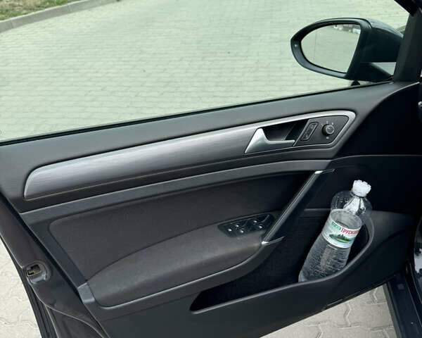 Фольксваген Гольф, объемом двигателя 0 л и пробегом 30 тыс. км за 16400 $, фото 2 на Automoto.ua