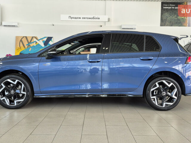 купить новое авто Фольксваген Гольф 2025 года от официального дилера Автодім Атлант на Вацлава Гавела Фольксваген фото
