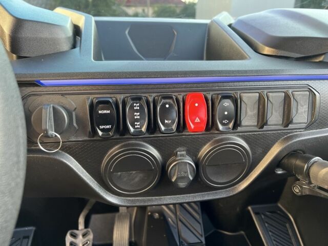 Фольксваген Гольф, объемом двигателя 1 л и пробегом 0 тыс. км за 15500 $, фото 18 на Automoto.ua