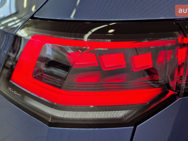 купить новое авто Фольксваген Гольф 2025 года от официального дилера Автодім Атлант на Вацлава Гавела Фольксваген фото