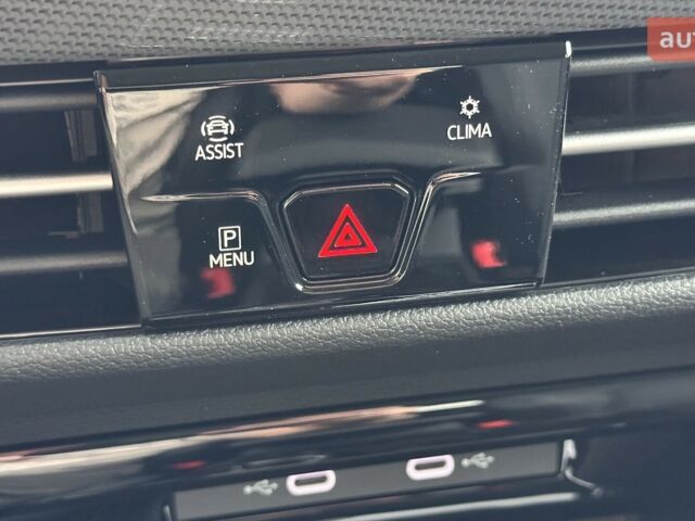 Фольксваген Гольф, объемом двигателя 1.4 л и пробегом 0 тыс. км за 32000 $, фото 24 на Automoto.ua