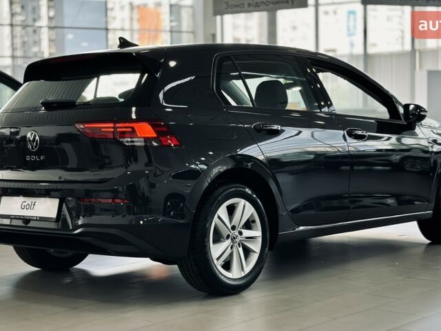 купити нове авто Фольксваген Гольф 2025 року від офіційного дилера Автодім Атлант на Вацлава Гавела Фольксваген фото