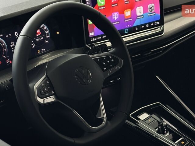 купить новое авто Фольксваген Гольф 2025 года от официального дилера Автодім Атлант на Вацлава Гавела Фольксваген фото