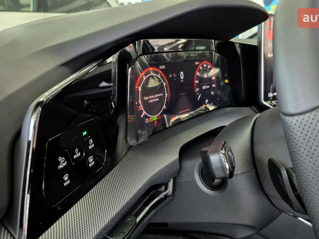 купить новое авто Фольксваген Гольф 2025 года от официального дилера Автодім Атлант на Вацлава Гавела Фольксваген фото