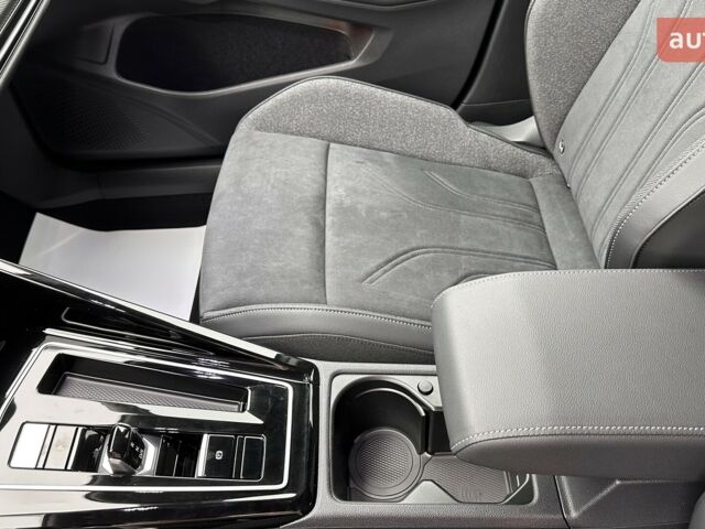 Фольксваген Гольф, объемом двигателя 1.4 л и пробегом 0 тыс. км за 32000 $, фото 32 на Automoto.ua