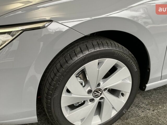 купить новое авто Фольксваген Гольф 2025 года от официального дилера Автодім Атлант на Вацлава Гавела Фольксваген фото