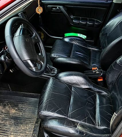 Фольксваген Гольф, объемом двигателя 1.8 л и пробегом 300 тыс. км за 2500 $, фото 1 на Automoto.ua