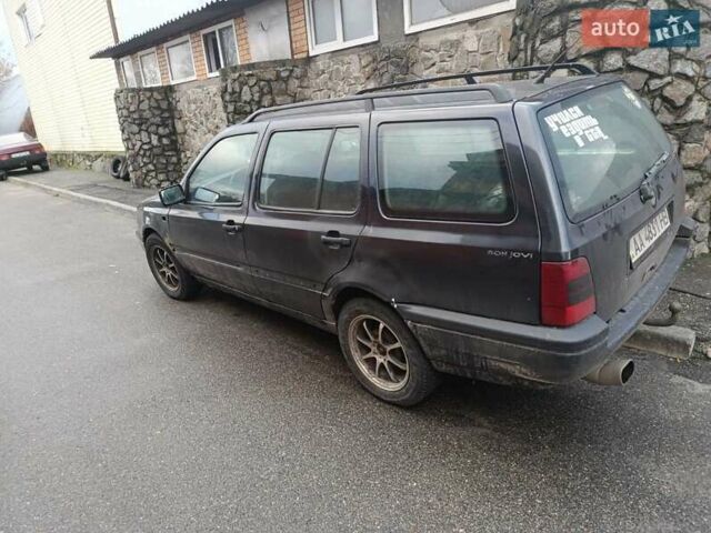 Фольксваген Гольф, объемом двигателя 1.6 л и пробегом 300 тыс. км за 2000 $, фото 2 на Automoto.ua