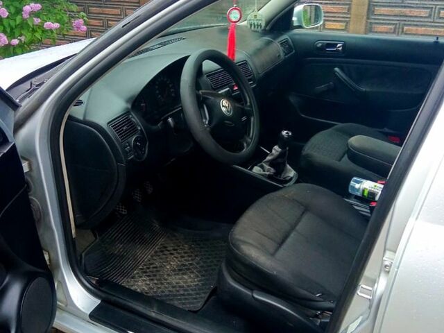 Фольксваген Гольф, объемом двигателя 1.9 л и пробегом 400 тыс. км за 3700 $, фото 3 на Automoto.ua