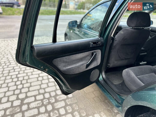 Фольксваген Гольф, объемом двигателя 1.9 л и пробегом 369 тыс. км за 3999 $, фото 33 на Automoto.ua