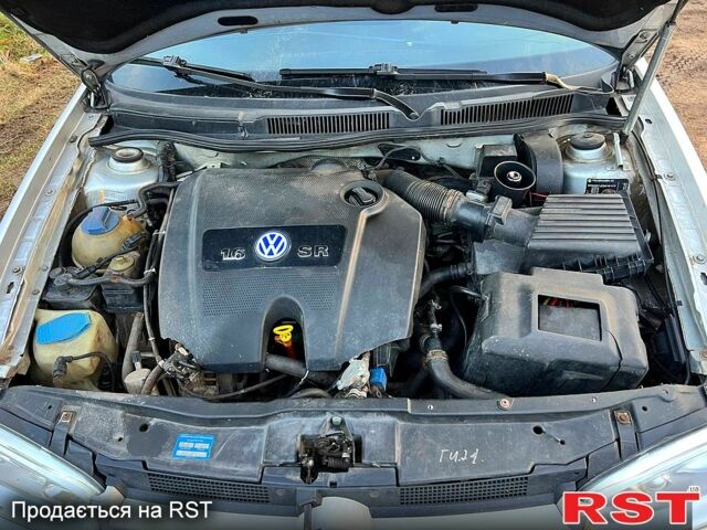 Фольксваген Гольф, объемом двигателя 1.6 л и пробегом 253 тыс. км за 3600 $, фото 12 на Automoto.ua