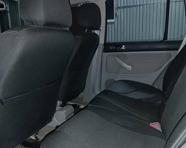 Фольксваген Гольф, объемом двигателя 1.6 л и пробегом 192 тыс. км за 4500 $, фото 6 на Automoto.ua