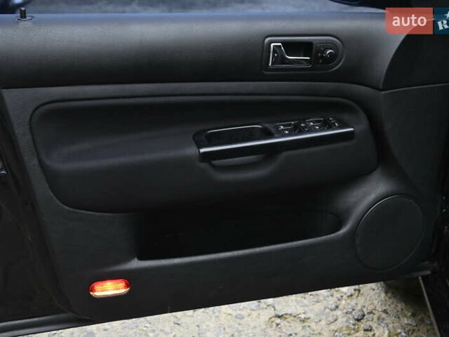 Фольксваген Гольф, объемом двигателя 1.6 л и пробегом 273 тыс. км за 4800 $, фото 13 на Automoto.ua