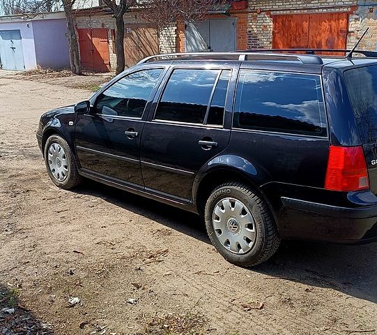 Фольксваген Гольф, объемом двигателя 16 л и пробегом 321 тыс. км за 4800 $, фото 2 на Automoto.ua