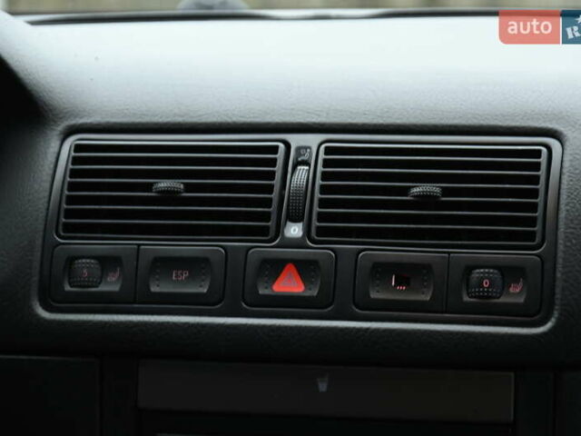 Фольксваген Гольф, объемом двигателя 1.6 л и пробегом 273 тыс. км за 4800 $, фото 27 на Automoto.ua