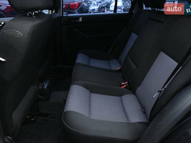 Фольксваген Гольф, объемом двигателя 1.6 л и пробегом 273 тыс. км за 4800 $, фото 21 на Automoto.ua