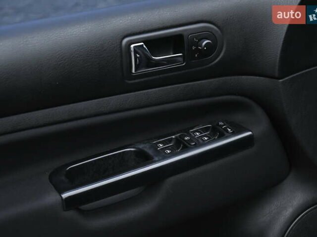 Фольксваген Гольф, объемом двигателя 1.6 л и пробегом 273 тыс. км за 4800 $, фото 14 на Automoto.ua