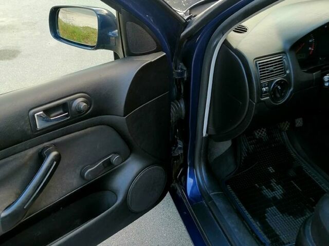 Фольксваген Гольф, объемом двигателя 1.6 л и пробегом 395 тыс. км за 4100 $, фото 6 на Automoto.ua