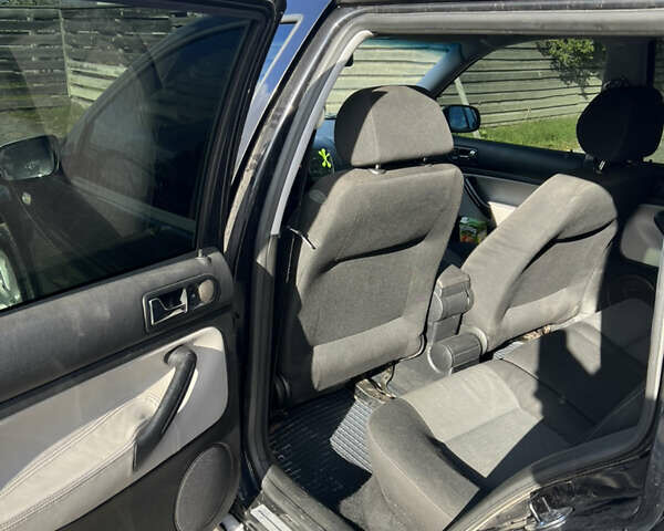 Фольксваген Гольф, объемом двигателя 1.6 л и пробегом 367 тыс. км за 4500 $, фото 8 на Automoto.ua