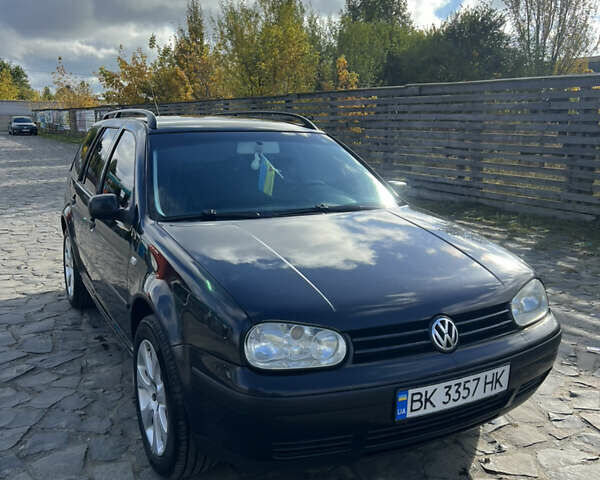 Фольксваген Гольф, объемом двигателя 1.6 л и пробегом 367 тыс. км за 4500 $, фото 1 на Automoto.ua