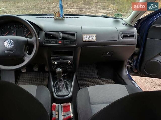 Фольксваген Гольф, объемом двигателя 1.6 л и пробегом 185 тыс. км за 5200 $, фото 12 на Automoto.ua