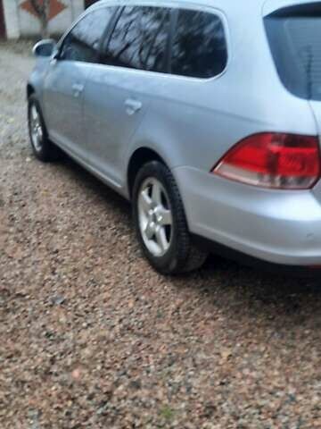 Фольксваген Гольф, объемом двигателя 1.39 л и пробегом 212 тыс. км за 6950 $, фото 1 на Automoto.ua