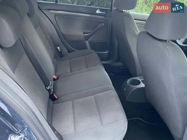 Фольксваген Гольф, объемом двигателя 1.6 л и пробегом 214 тыс. км за 6499 $, фото 32 на Automoto.ua