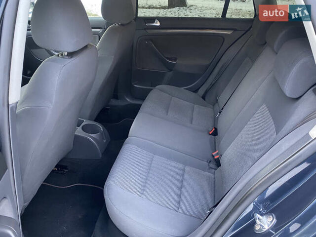 Фольксваген Гольф, объемом двигателя 1.6 л и пробегом 214 тыс. км за 6499 $, фото 30 на Automoto.ua