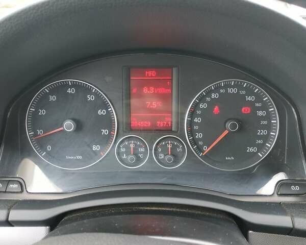 Фольксваген Гольф, объемом двигателя 1.4 л и пробегом 213 тыс. км за 7000 $, фото 1 на Automoto.ua