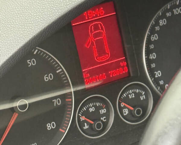 Фольксваген Гольф, об'ємом двигуна 1.4 л та пробігом 244 тис. км за 4800 $, фото 3 на Automoto.ua