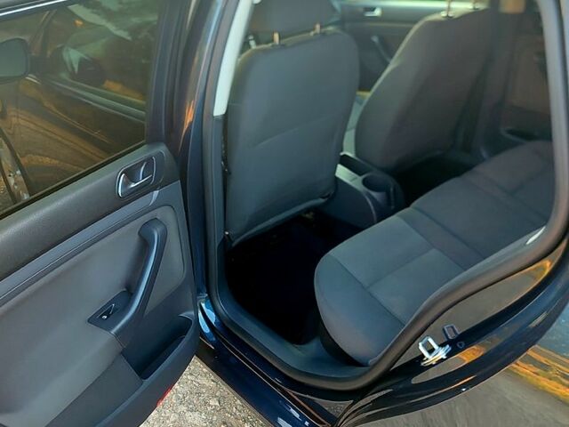 Фольксваген Гольф, об'ємом двигуна 1.6 л та пробігом 221 тис. км за 6400 $, фото 5 на Automoto.ua