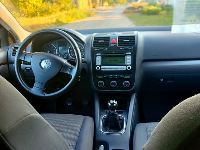 Фольксваген Гольф, об'ємом двигуна 1.6 л та пробігом 221 тис. км за 6400 $, фото 7 на Automoto.ua